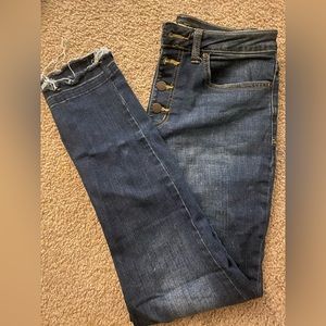 Lee button up skinny jeans, size 8. Distressed hem at ankles